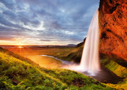 Vodopád Seljalandsfoss