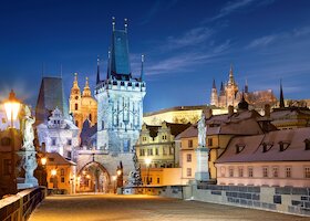 Karlův most v noci