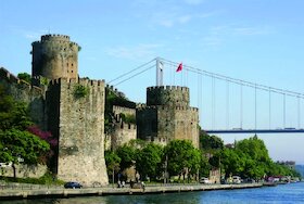 Rumeli Hisarı a most Sultána Mehmeda II.