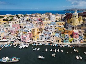Barvy ostrova Procida, Itálie