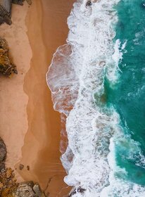 Pláž v Cascais, Portugalsko