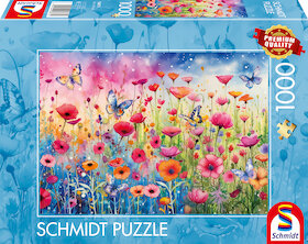 Louka s vlčími máky