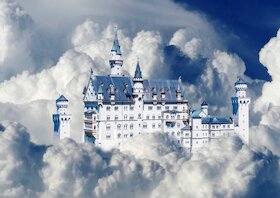 Zámek Neuschwanstein v oblacích