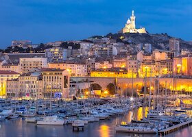 Noční Marseille