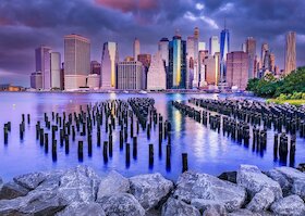 Zatažená obloha nad Manhattanem, New York